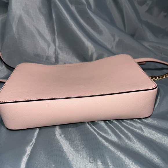 MICHAEL Michael Kors Pink Crossbody Bag with Gold Hardware - Picture 7 of 8